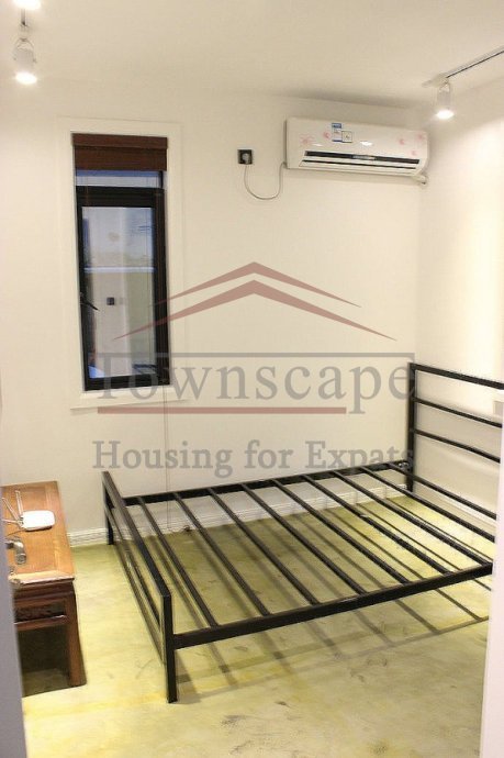 bedroom  1BR lane house with courtyard in French Concession