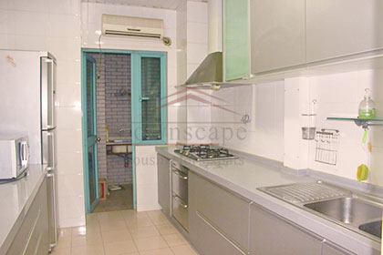 Kitchen Sea of Clouds 3BR apartment with balcony