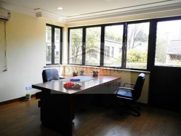  Fully furnished office 320sqm with 500sqm garden