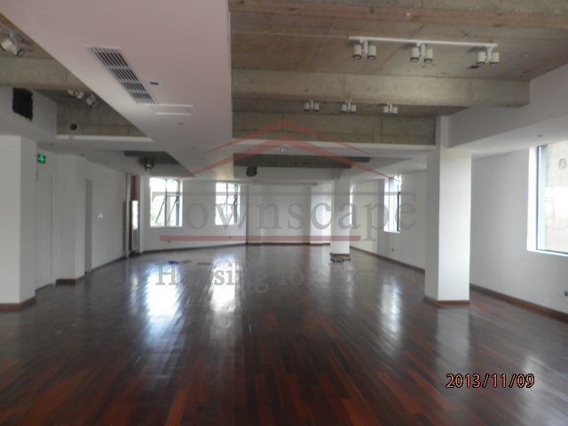  Bright office in Creative Industry Park ,Nr line 2/11