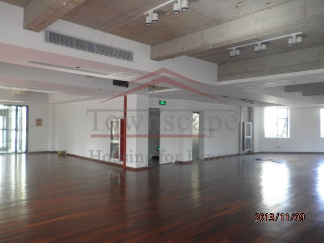  Bright office in Creative Industry Park ,Nr line 2/11