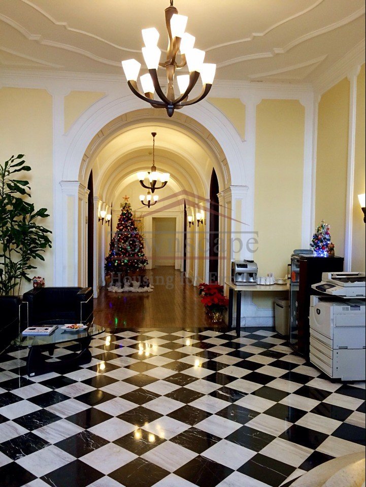  office in a villa with a big garden