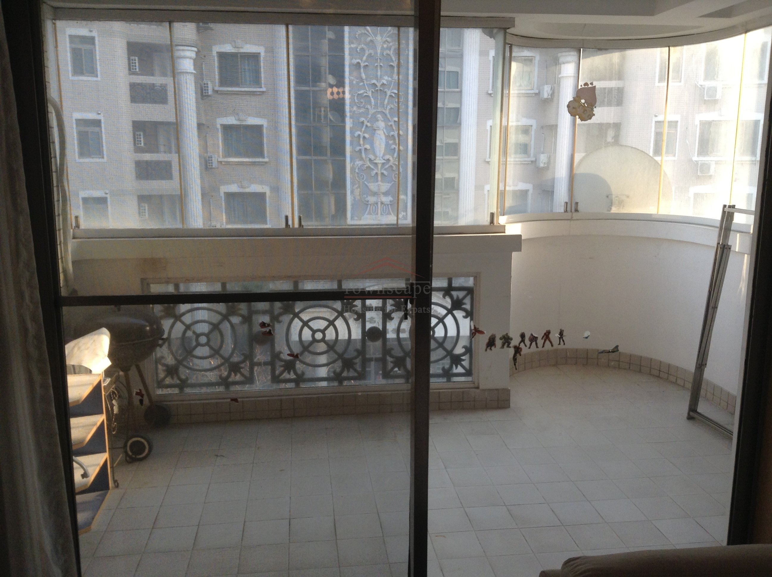 balcony 2BR apat in Madarine City, Gubei