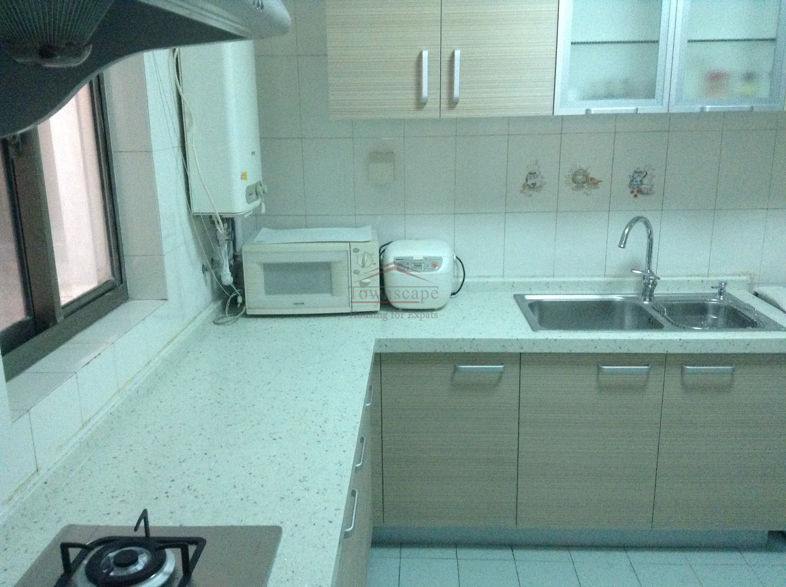 kitchen2 2BR apat in Madarine City, Gubei