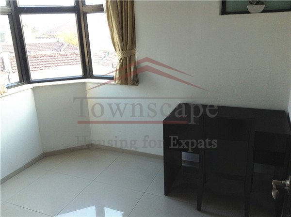  1 BR apartment on Julu rd ,line10