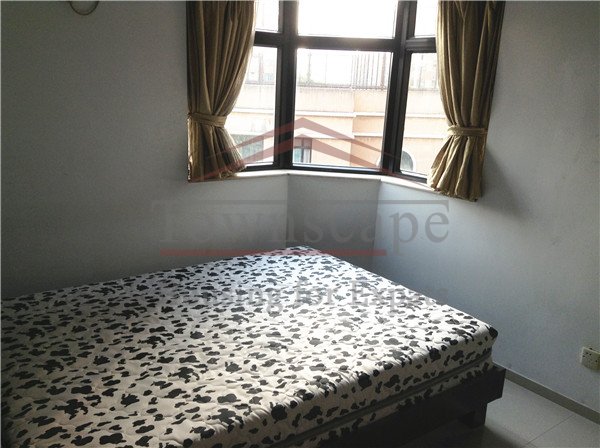  1 BR apartment on Julu rd ,line10