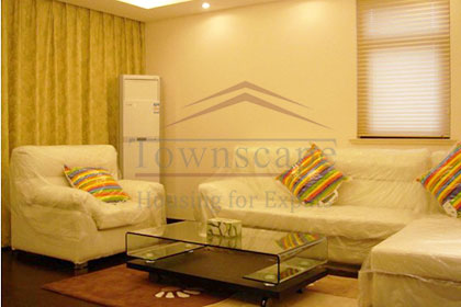 rent apartment shanghai Modern 3BR apt near Zhongshan Park