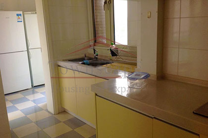 Kitchen Modern 3BR apt in Ladoll International City