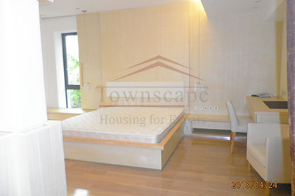 Bedroom Bright and modern 3BR apt in Lanting Apartment