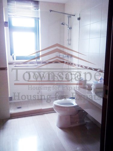 Bathroom Huge 5BR apt with floor heating and big balcony