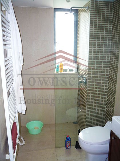 Bathroom Huge 3BR apt with floor heating in Top of City