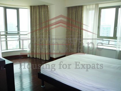 Bed room Huge 4BR apartment with big balcony