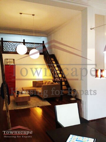 Living room Apartment in the heart of Shanghai Line 2