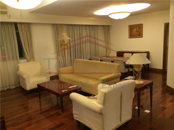  Luxurious 3BR in Merry Apartment,line2/11 Jiangsu rd