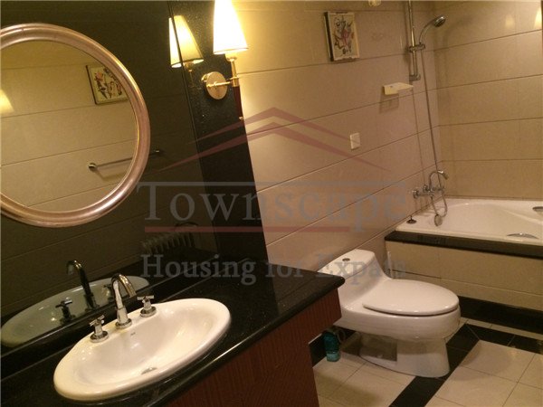  Luxurious 3BR in Merry Apartment,line2/11 Jiangsu rd