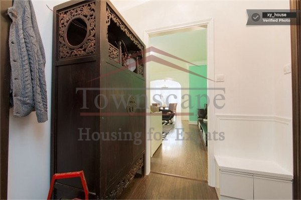  old apartment with large 2 bedrooms and terrace in French Concession