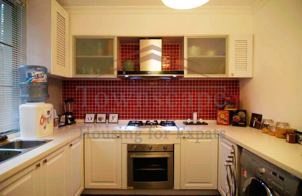 Kitchen Cozy 1BR with garden 100 sqm fuxing road near Bao qing road
