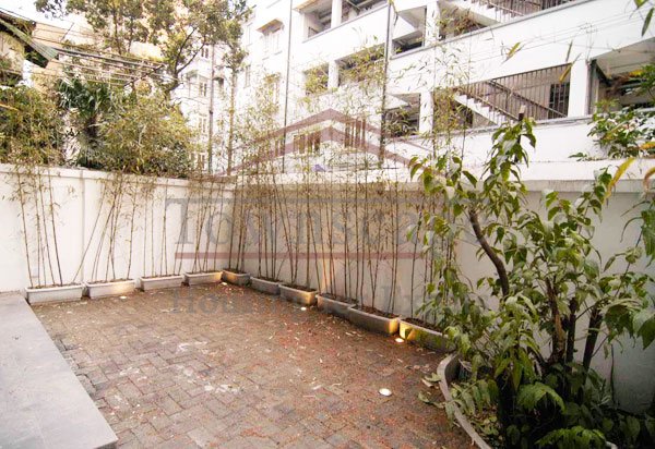 garden Cozy 1BR with garden 100 sqm fuxing road near Bao qing road