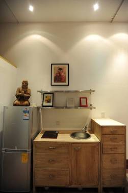 Kitchen Lane House studio with attic French Concession 1BR