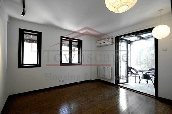 Bedroom 3 floor with garden 200 sqm Nanjing west road area lane house