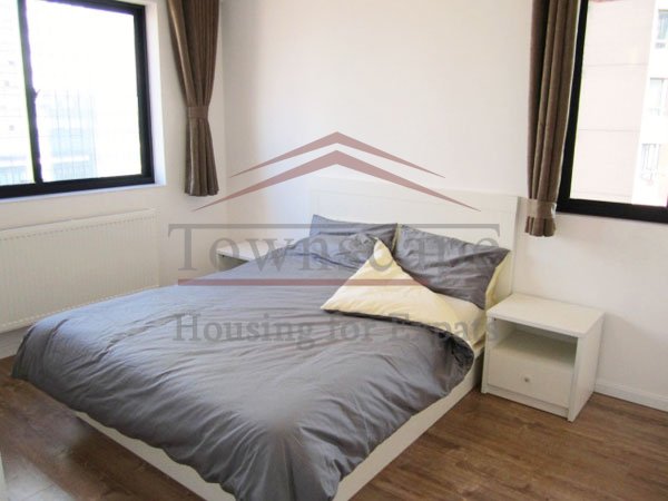 bedroom Double sided apartment with big windows and balcony Joffry Garden