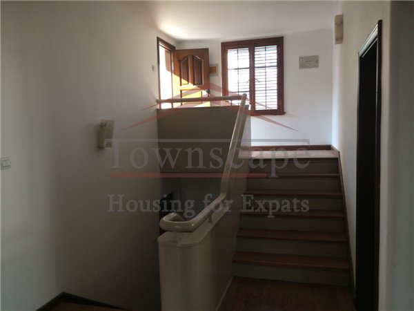 french concession apartment for rent Big sunny old apartment with roof terrace