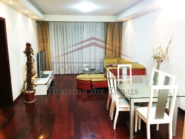 Livingroom Edifice apartment in Jingan area with balcony on Jiangsu road