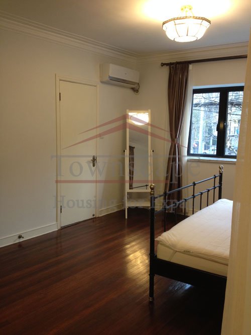 Bedroom Shan xi road old apartment French Concession