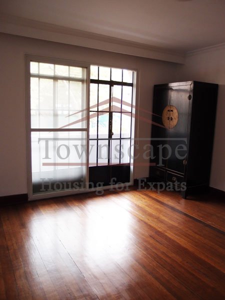 bedroom 3 level lane house with garden near Jingan Temple area and French Concession