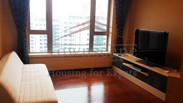 livingroom Apartment near jiaotong university Huaihai west road