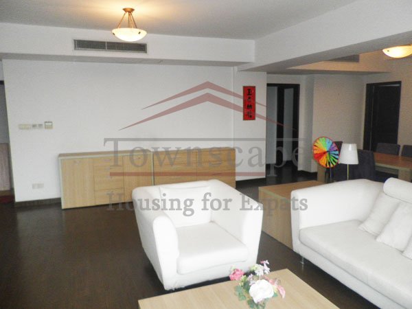 livingroom Sassoon Park Beautiful apartment near to Hongqiao Airport and Zoo