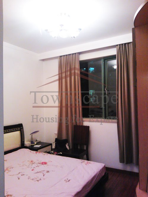 bedroom St Johnson apartment near Zhongshan Park