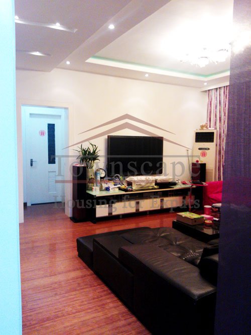 Livingroom St Johnson apartment near Zhongshan Park