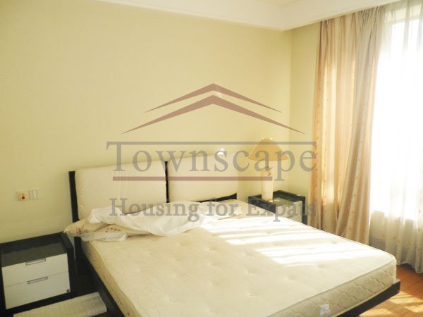  Beautiful apartment for rent in Top of City compound