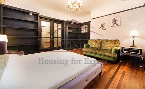  Beautiful lane house located on Shaan xi road