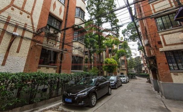  Beautiful lane house located on Shaan xi road