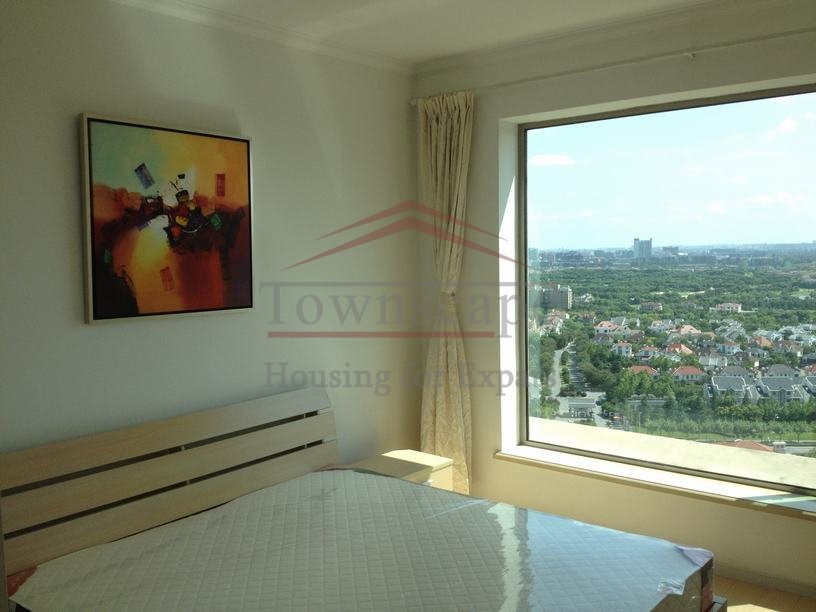  Apartment for rent with beautiful view in Shimao Lakeside Garden