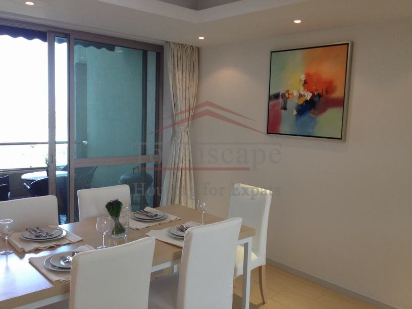  Apartment for rent with beautiful view in Shimao Lakeside Garden