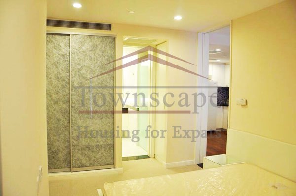  Nice cozy apartment in River House near Nanjing East road