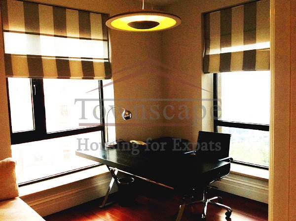 study Shama Luxe apartment for rent near Nanjing East road and the Bund