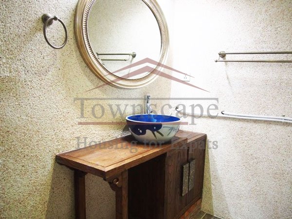  2 floor beautiful big lane house with terrace in the center of the town near Jing