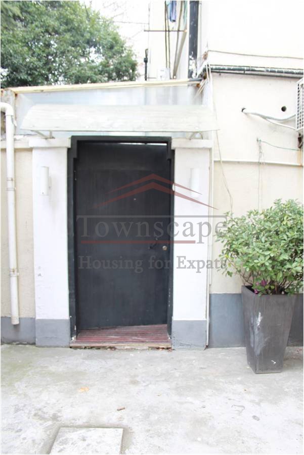   1BR with terrace,studyroom,line1/10,Hengshan rd ,FFC