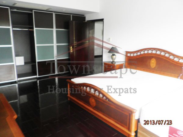  Beautiful Shimao Riviera in Pudong for rent