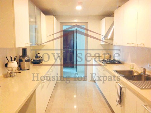  Shimao Riviera Garden bright 2bedroom apartment for rent