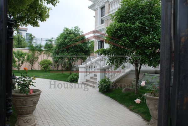  Beautiful BIG villa near Hongqiao Airport