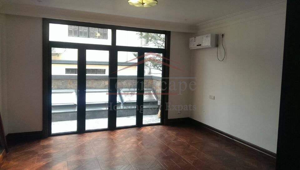 lane house with terrace for rent in french concession 2 Level Lane house with terrace for rent in french concession