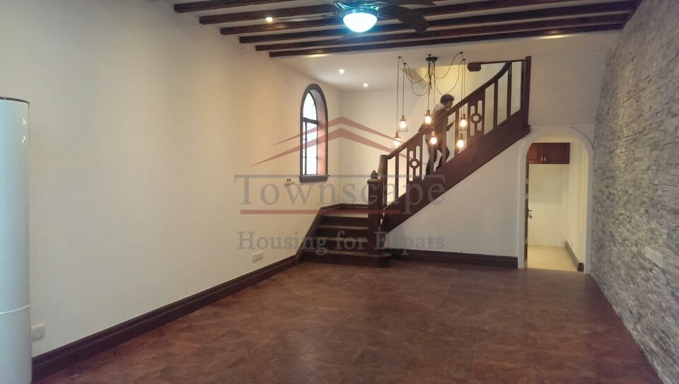 lane house with terrace for rent in french concession 2 Level Lane house with terrace for rent in french concession