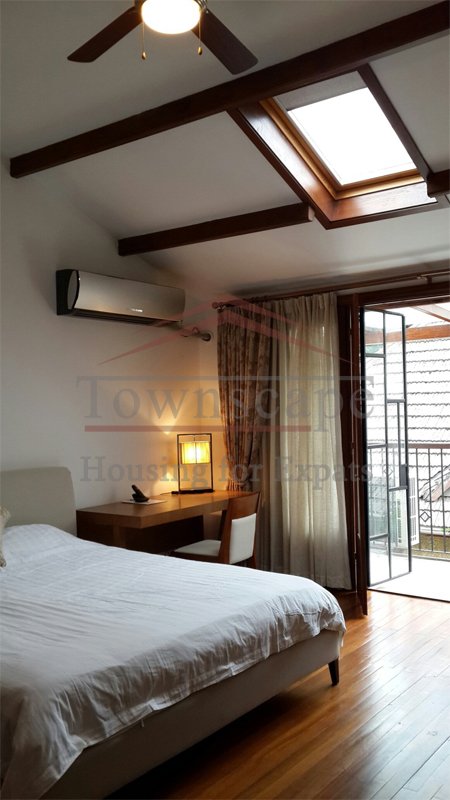 rent on Yu Yuan road near Zhongshan Park Big Beautiful lane house on Yu Yuan road near Zhongshan Park