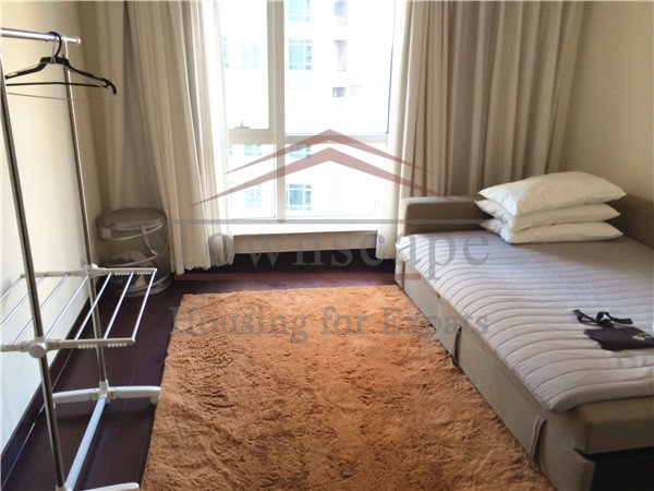 Apartment for rent in Xintiandi Apartment for rent in Xintiandi near People