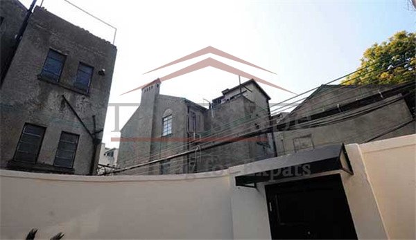 floor heating shanghai Renovated 3B lane house with private garden in French Concession